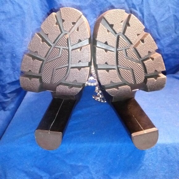 AZALEA WANG ALL CHAINED UP  Platform Boots ( BRAND NEW !!! ) - Picture 5 of 6